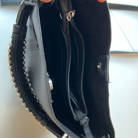 SOLD ON IG: Beaded handle medium-sized hobo bag - Picture 6 of 7